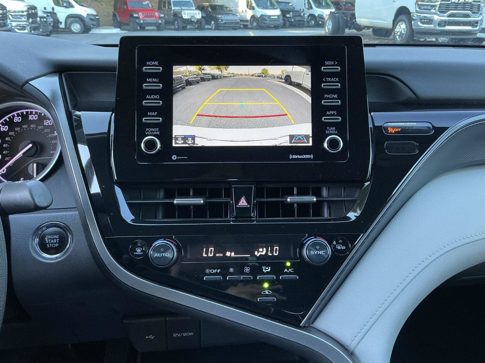 Used 2022 Toyota Camry LE w/ Convenience Package FWD image 19