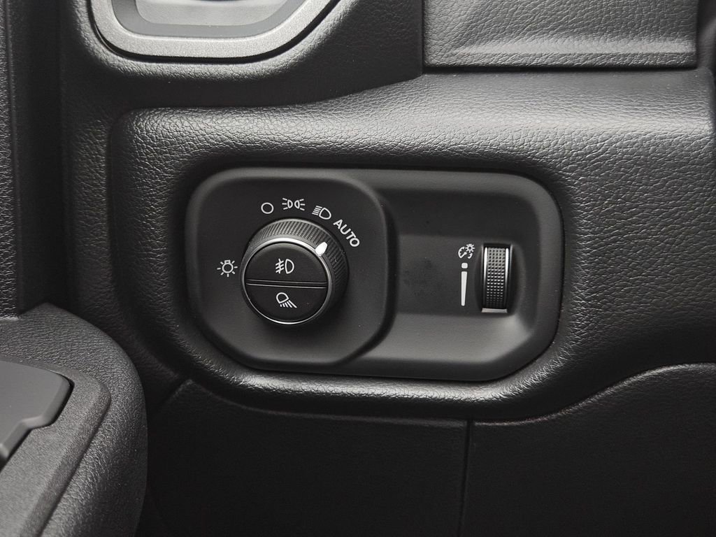 New 2026 RAM 3500 Tradesman AWD/4WD image 27