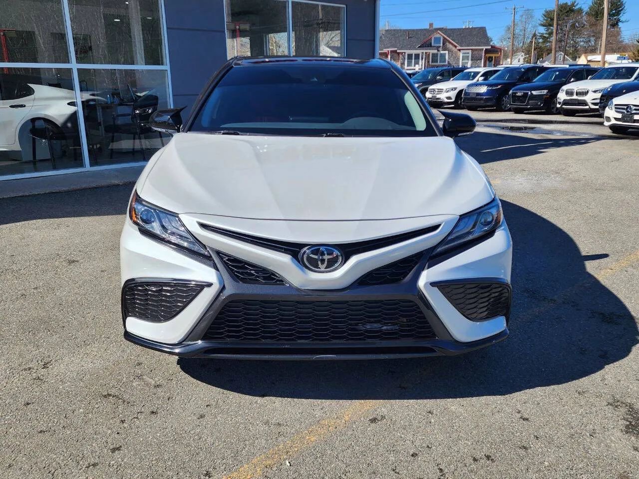 Used 2023 Toyota Camry XSE image 2
