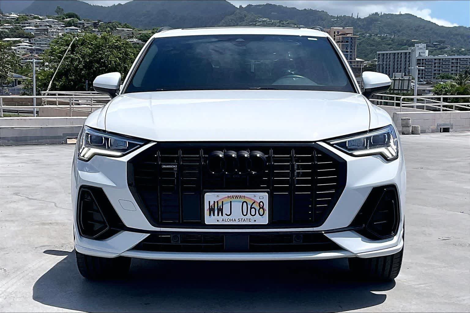 Used 2023 Audi Q3 2.0T Premium Plus w/ Premium Plus Package AWD/4WD image 6