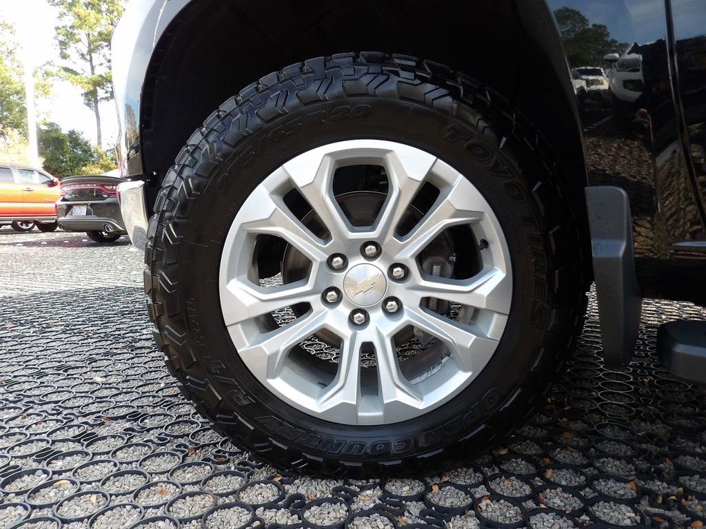 Used 2022 Chevrolet Silverado 1500 LTZ w/ Z71 Off-Road Package image 30