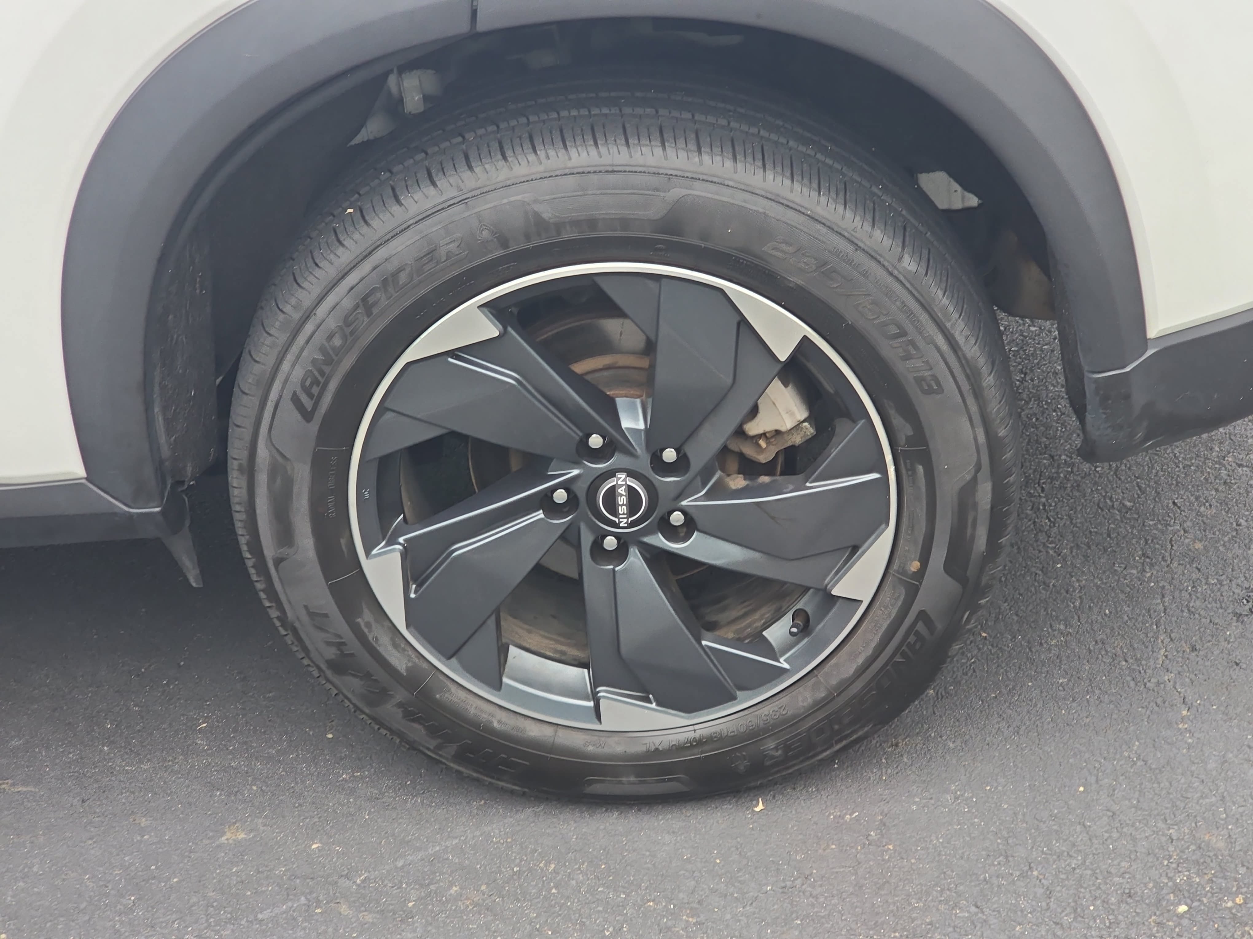 Used 2024 Nissan Rogue SV AWD/4WD image 33