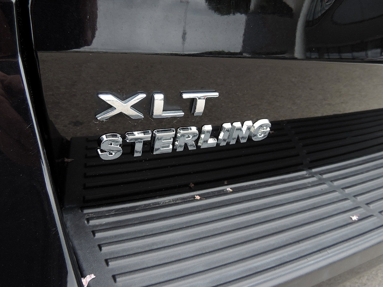 Used 2020 Ford Expedition XLT w/ Equipment Group 202A RWD image 15