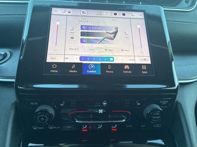 Used 2021 Jeep Grand Cherokee L Limited image 20