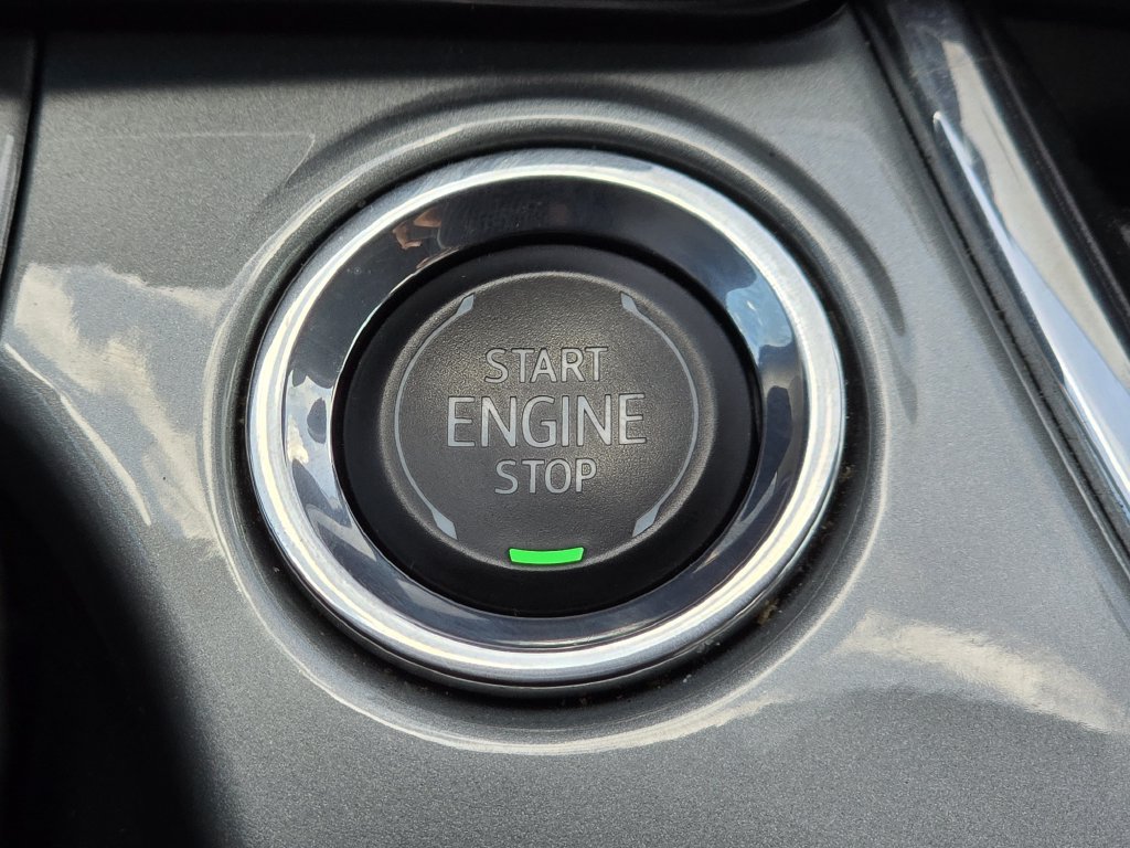 Used 2025 Chevrolet Trax LT w/ Driver Confidence Package FWD image 31