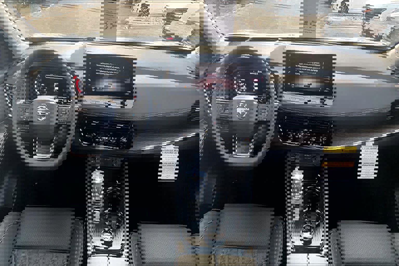 New 2026 Nissan Rogue Platinum image 5