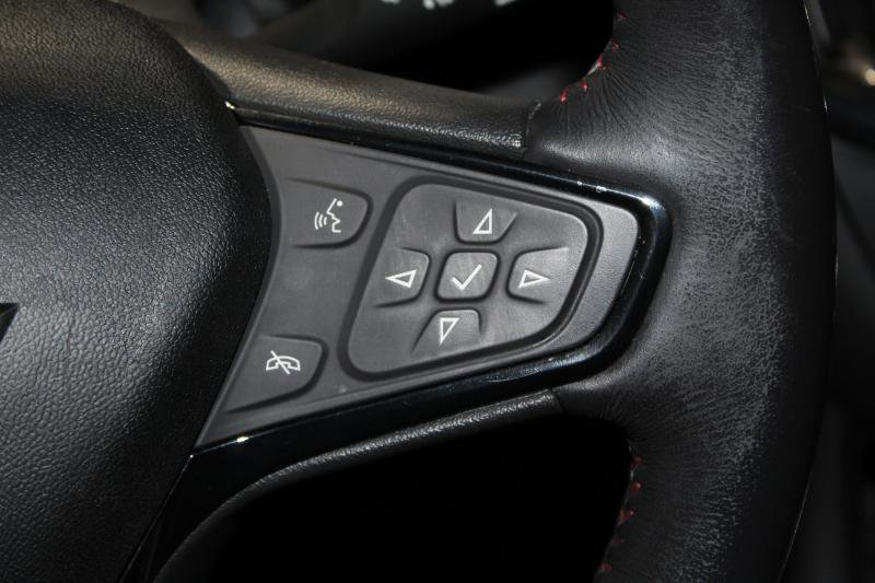 Used 2022 Chevrolet Equinox RS w/ RS Leather Package image 13