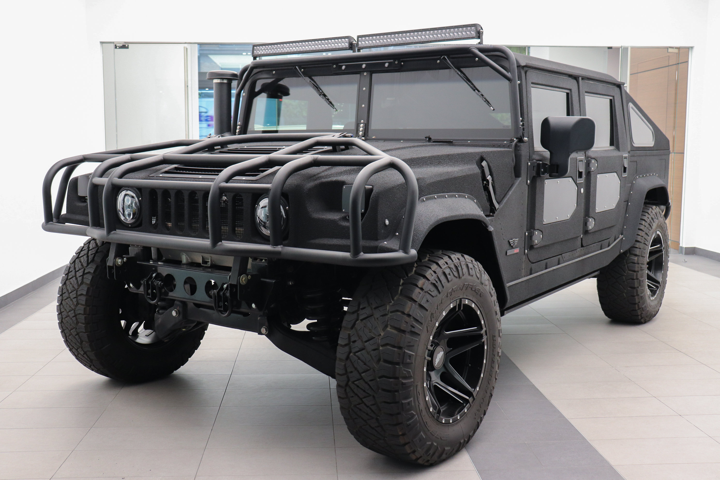 Used 1995 HUMMER H1 4-Door Wagon AWD/4WD image 1