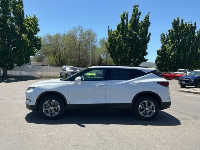 Used 2025 Chevrolet Blazer LT w/ Convenience Package AWD/4WD image 7
