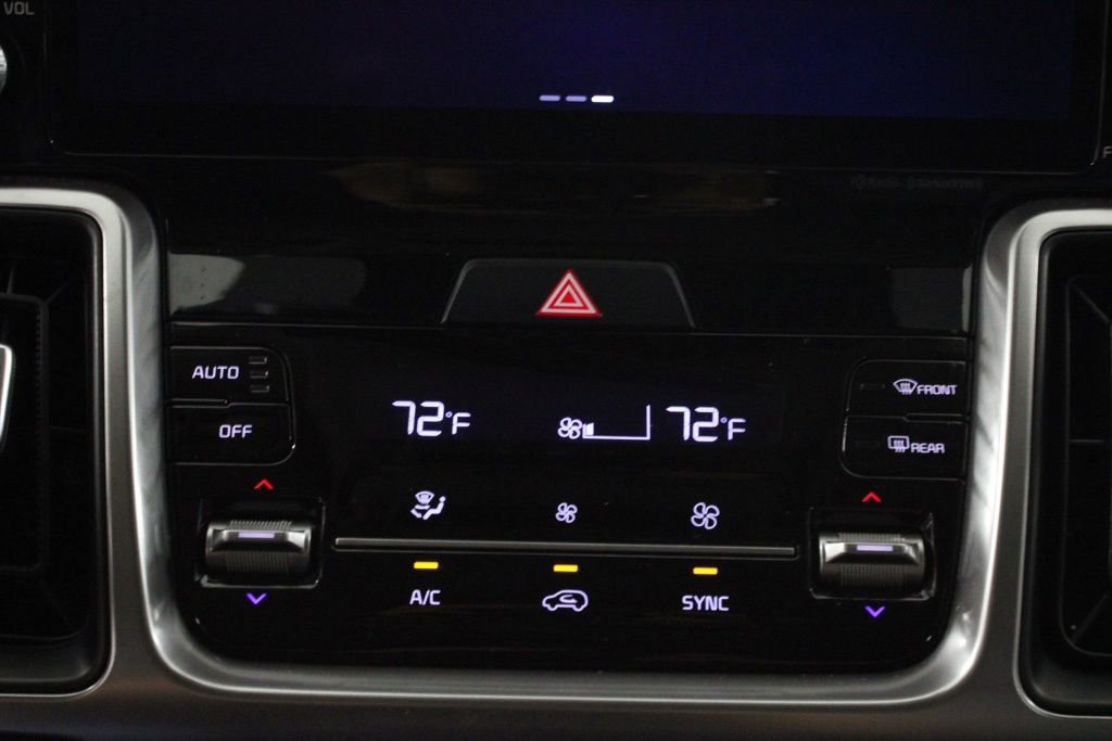Used 2023 Kia Sorento S w/ Panoramic Sunroof Package FWD image 29