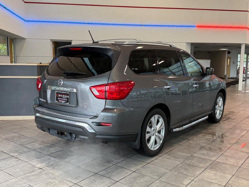 Used 2018 Nissan Pathfinder SL w/ SL Premium Package AWD/4WD image 3