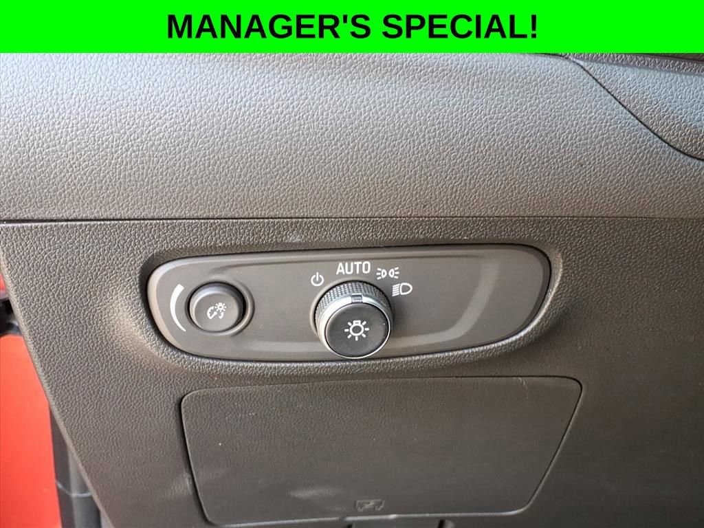 Used 2024 Buick Encore GX Sport Touring w/ Comfort Package FWD image 17