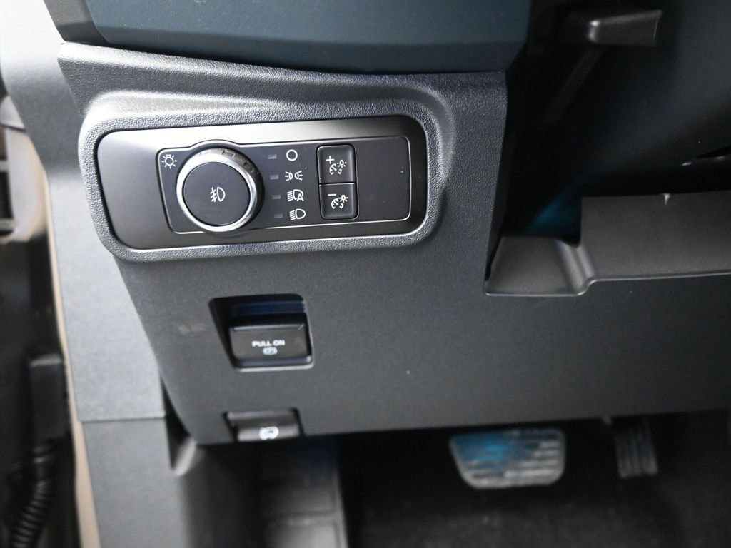 Certified 2026 Ford Bronco Heritage Edition AWD/4WD image 11