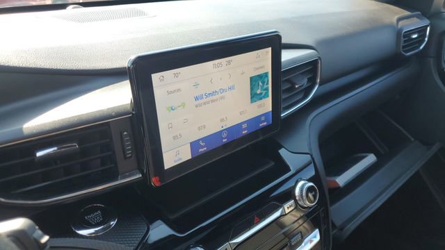 Used 2023 Ford Explorer ST-Line w/ Class IV Trailer Tow Package AWD/4WD image 14