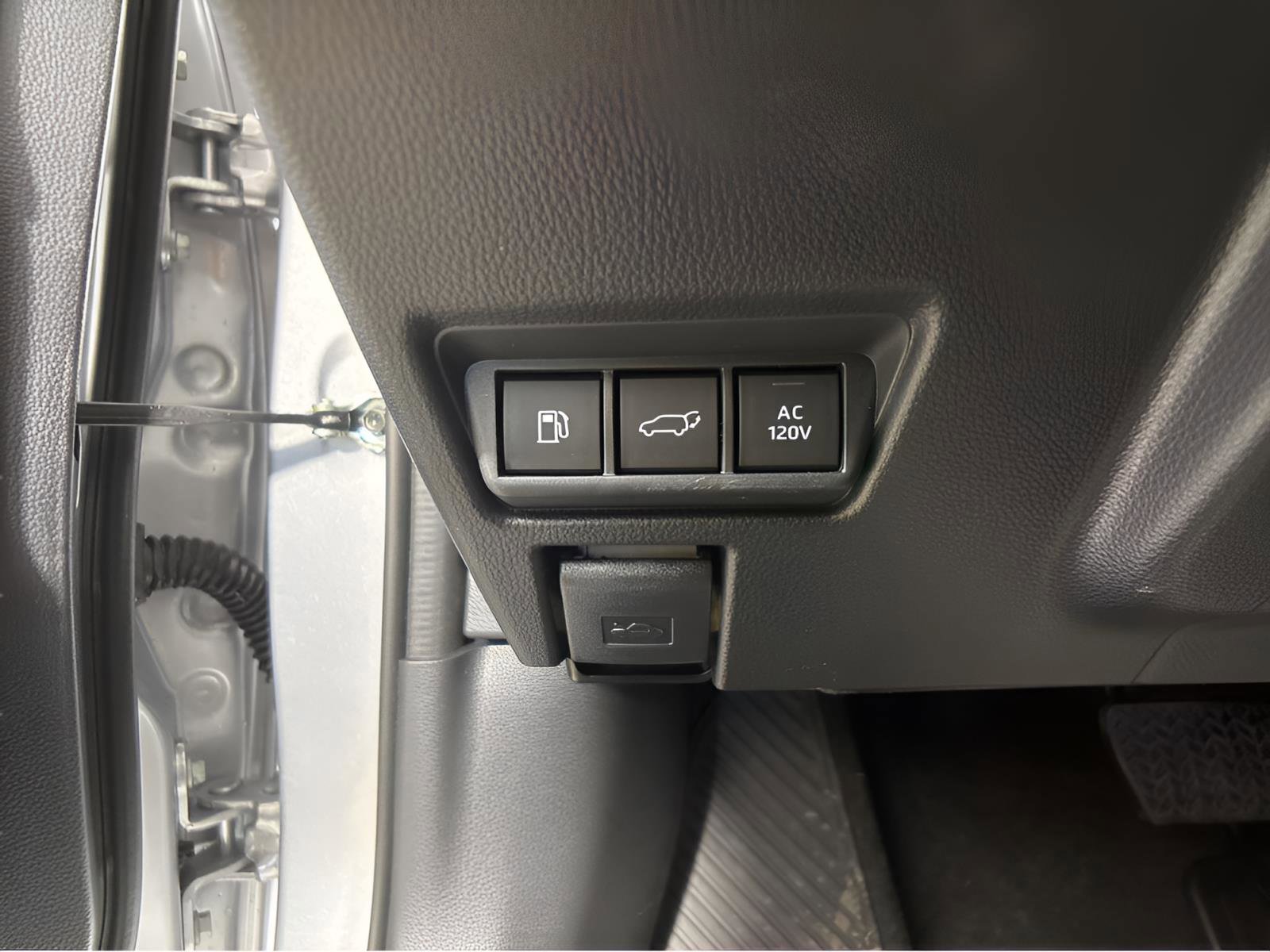 New 2026 Toyota Prius Plug-In Hybrid image 29