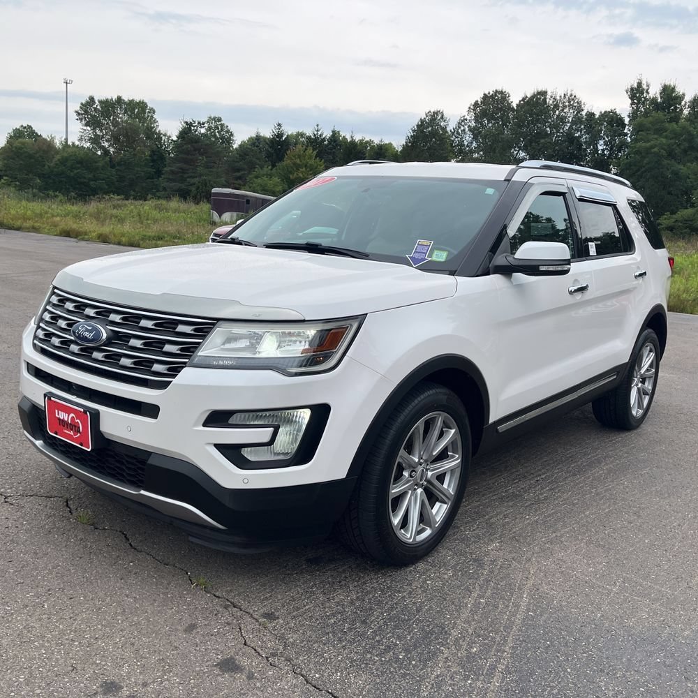 Used 2017 Ford Explorer Limited AWD/4WD image 2