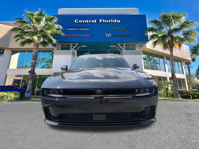 Used 2025 Dodge Charger Daytona Scat Pack w/ Track Pack AWD/4WD image 3