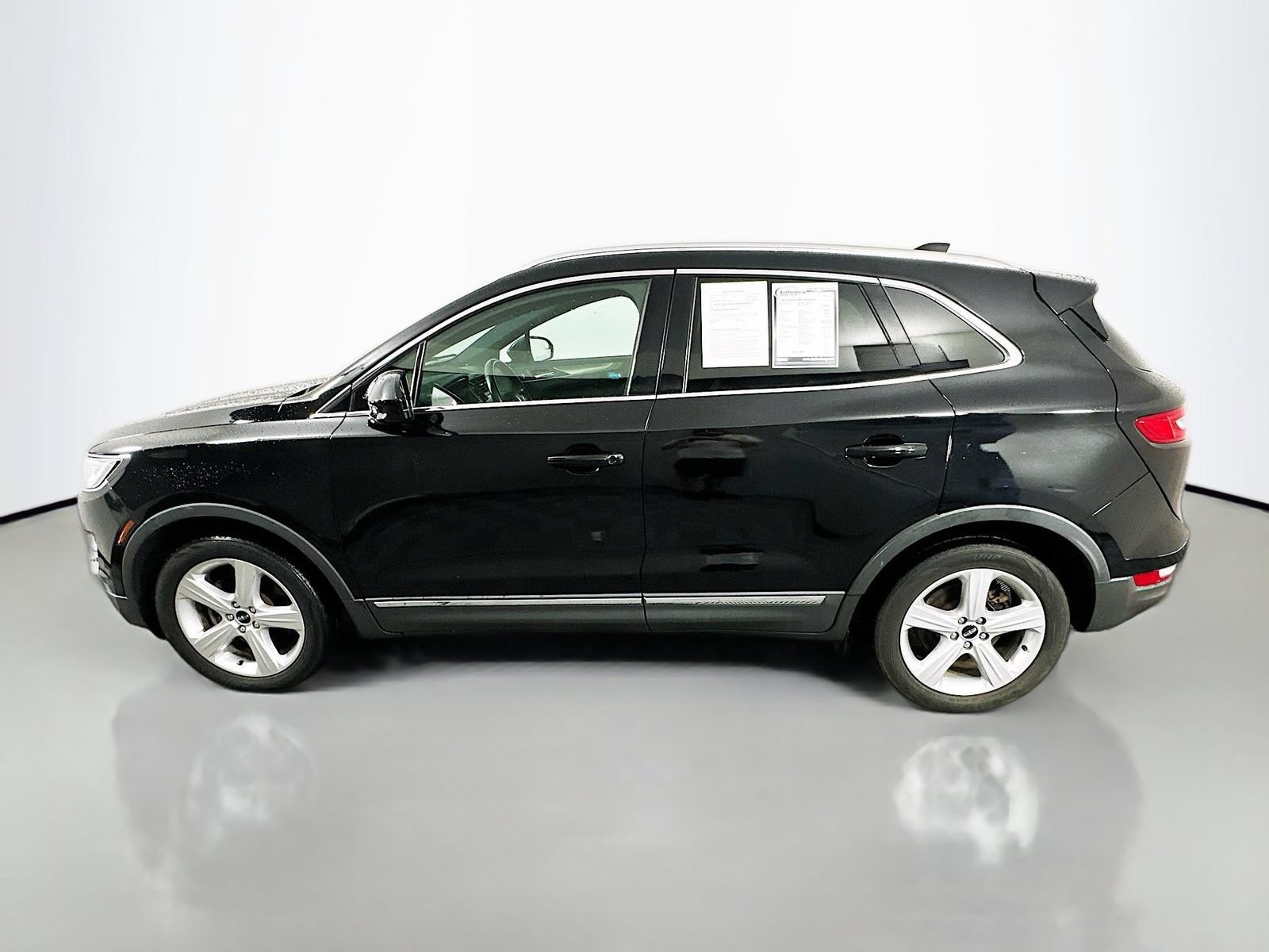 Used 2018 Lincoln MKC Premiere FWD image 4