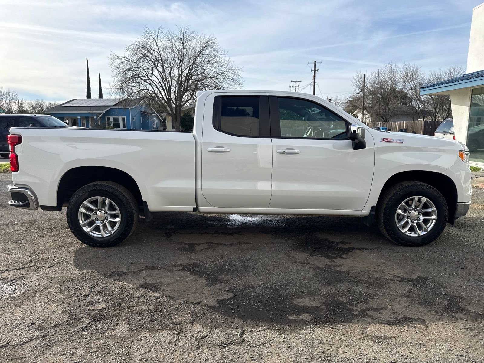 Used 2025 Chevrolet Silverado 1500 LT w/ Z71 Off-Road Package image 6
