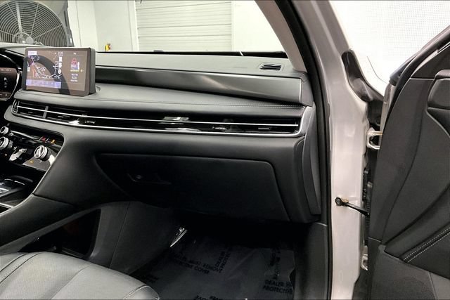 Used 2023 INFINITI QX60 Luxe AWD/4WD image 19