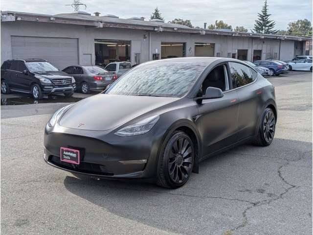 Used 2023 Tesla Model Y Performance image 1