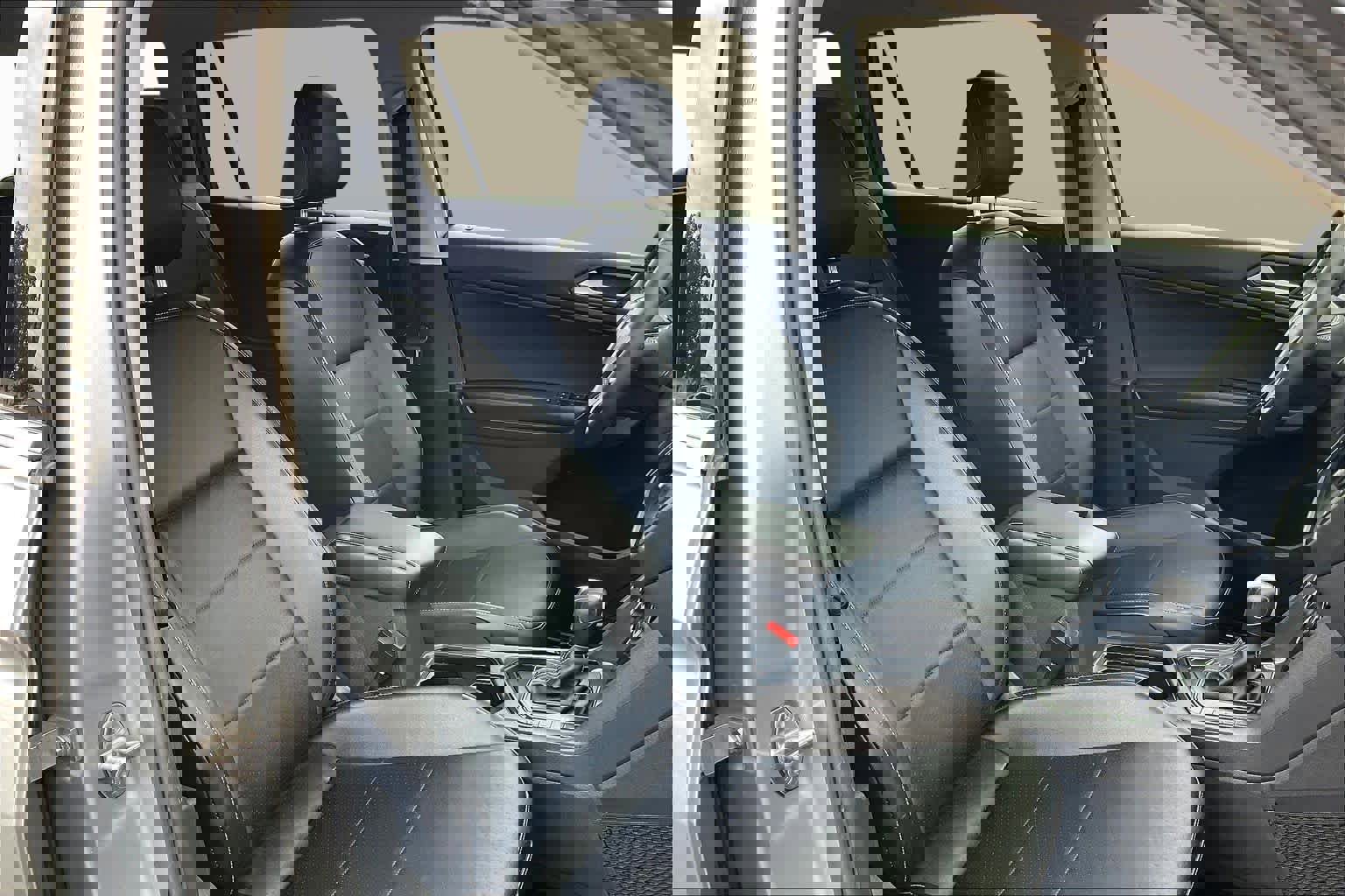 Used 2021 Volkswagen Tiguan SE image 8