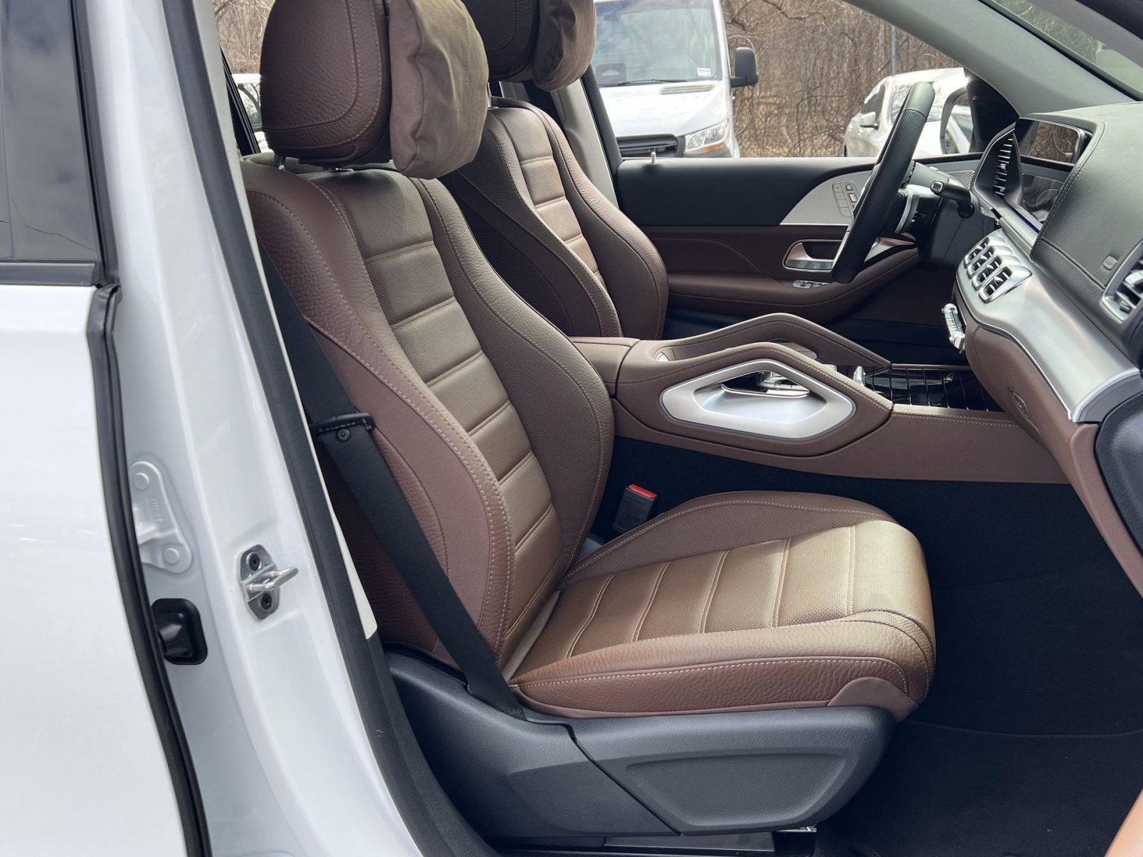 New 2026 Mercedes-Benz GLS 450 4MATIC image 27