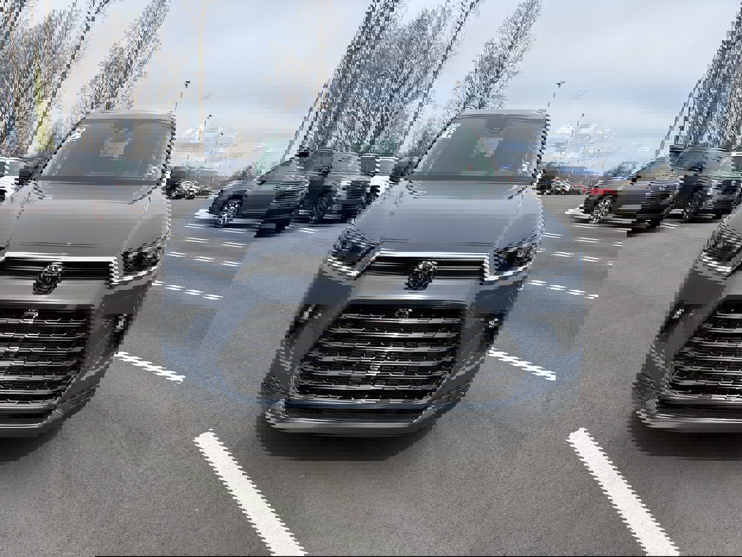 Used 2024 Toyota Grand Highlander Limited image 2