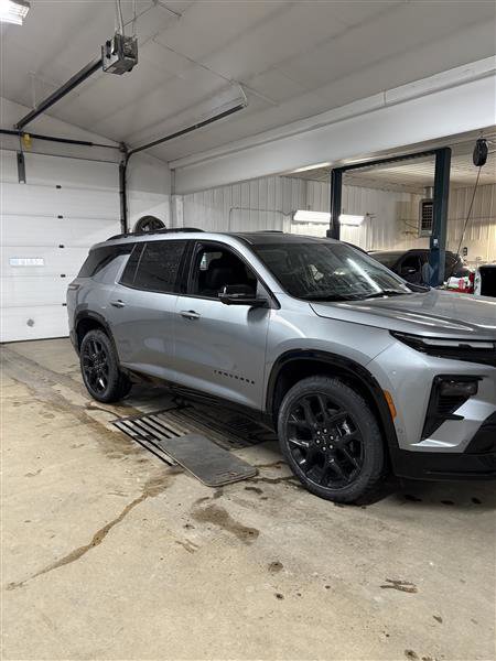 New 2026 Chevrolet Traverse RS w/ LPO, Floor Liner Package image 16