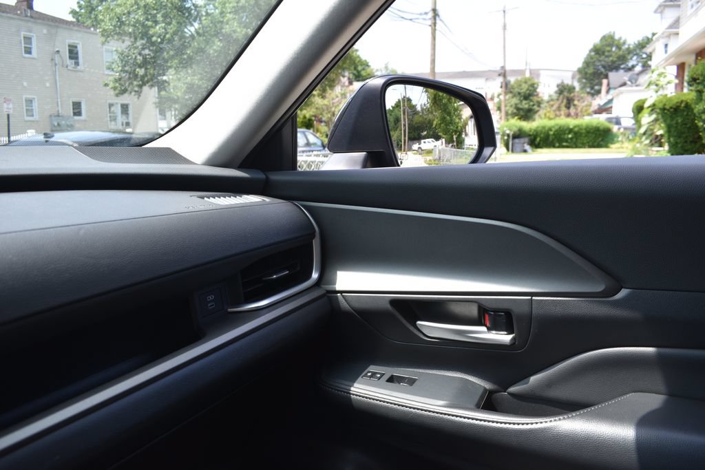 Used 2025 Toyota Grand Highlander FWD image 18