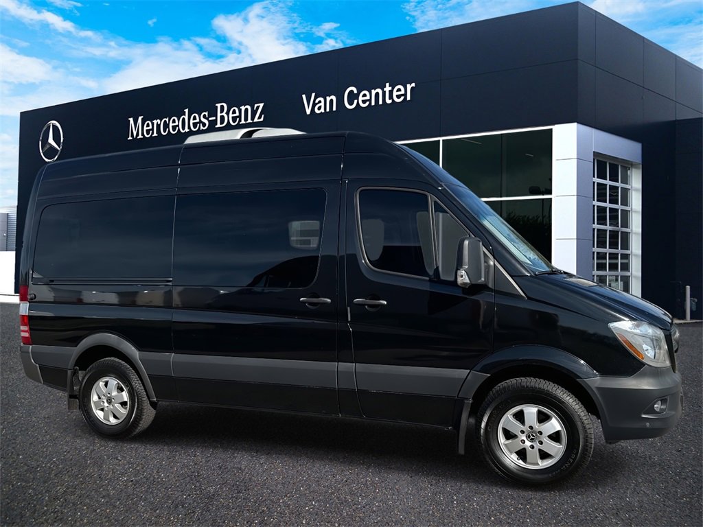 Used 2018 Mercedes-Benz Sprinter 2500 image 2