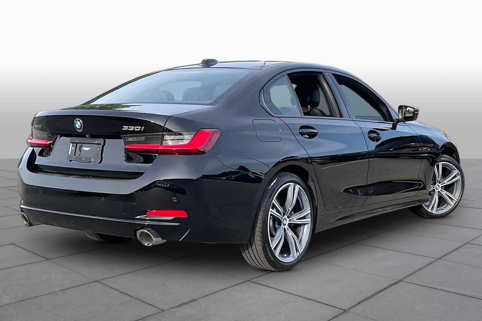 Certified 2023 BMW 330i xDrive Sedan w/ Driving Assistance Package AWD/4WD image 11