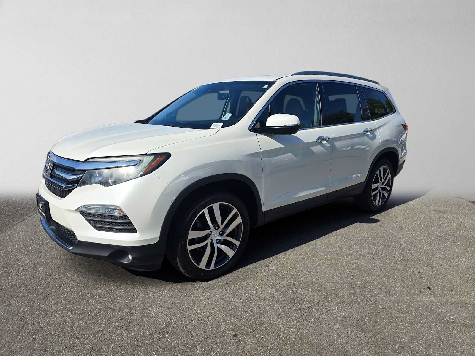 Used 2018 Honda Pilot Touring image 7
