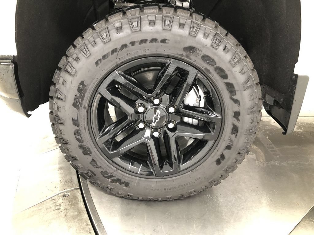 Used 2019 Chevrolet Silverado 1500 Custom Trail Boss w/ Infotainment Package AWD/4WD image 10
