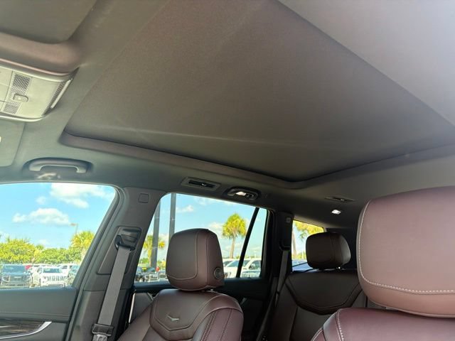 Used 2023 Cadillac XT6 Premium Luxury w/ Technology Package FWD image 18