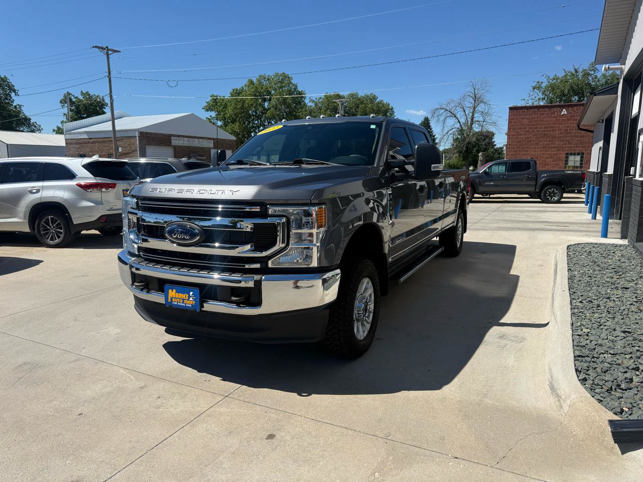 Used 2022 Ford F250 XLT AWD/4WD image 3