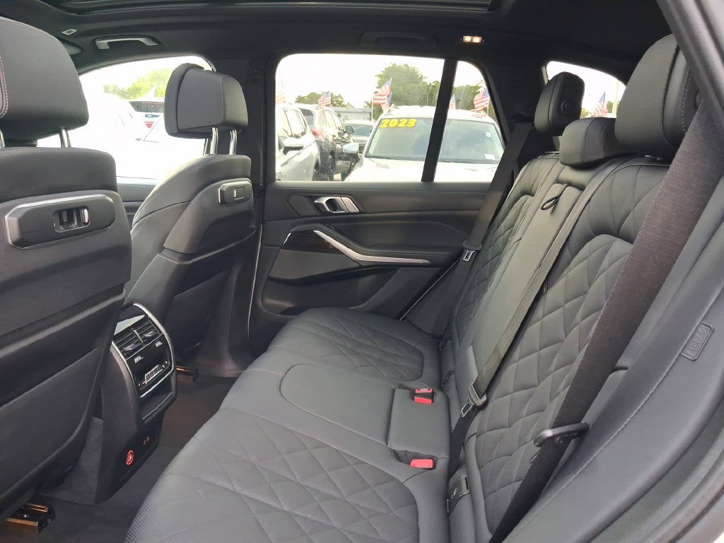 Used 2024 BMW X5 sDrive40i RWD image 11