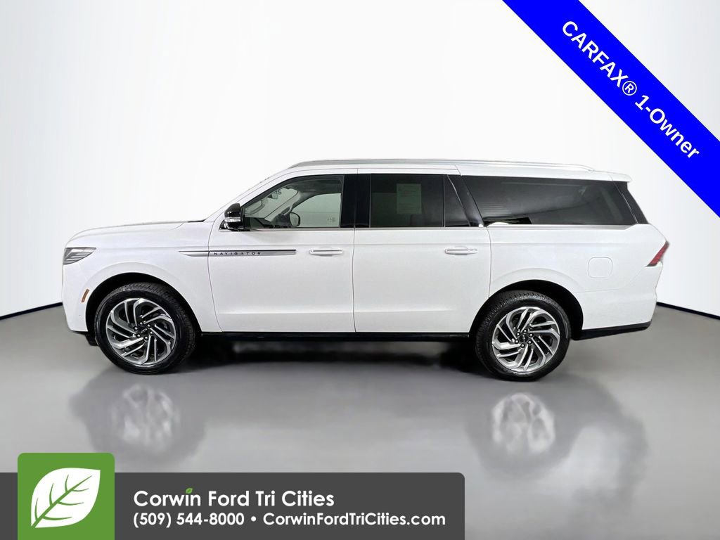 Used 2025 Lincoln Navigator L Reserve AWD/4WD image 6