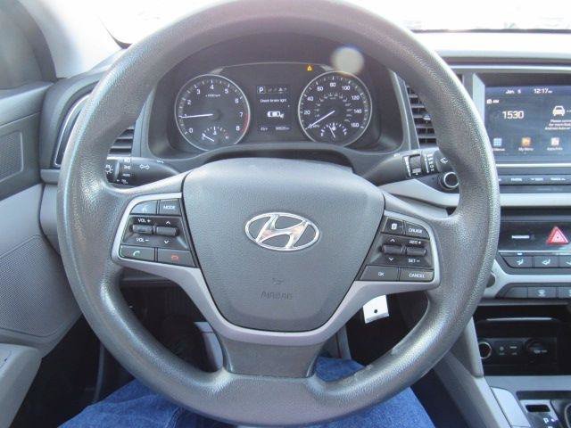 Used 2018 Hyundai Elantra SEL FWD image 16