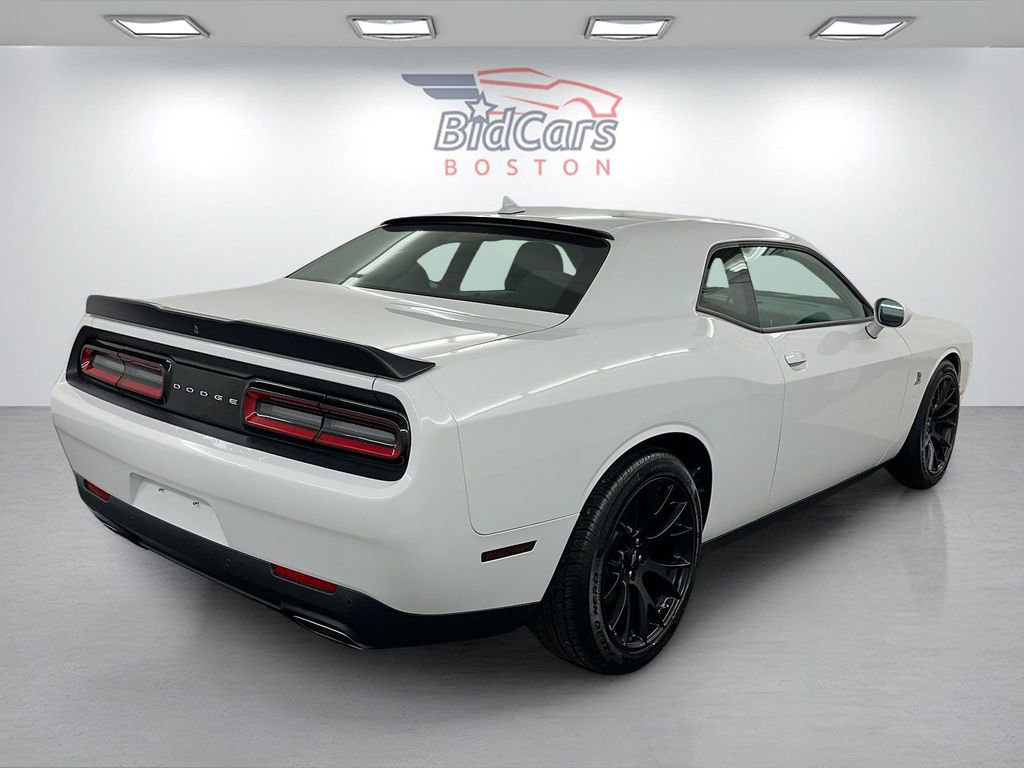 Used 2018 Dodge Challenger R/T Scat Pack w/ Dynamics Package RWD image 4