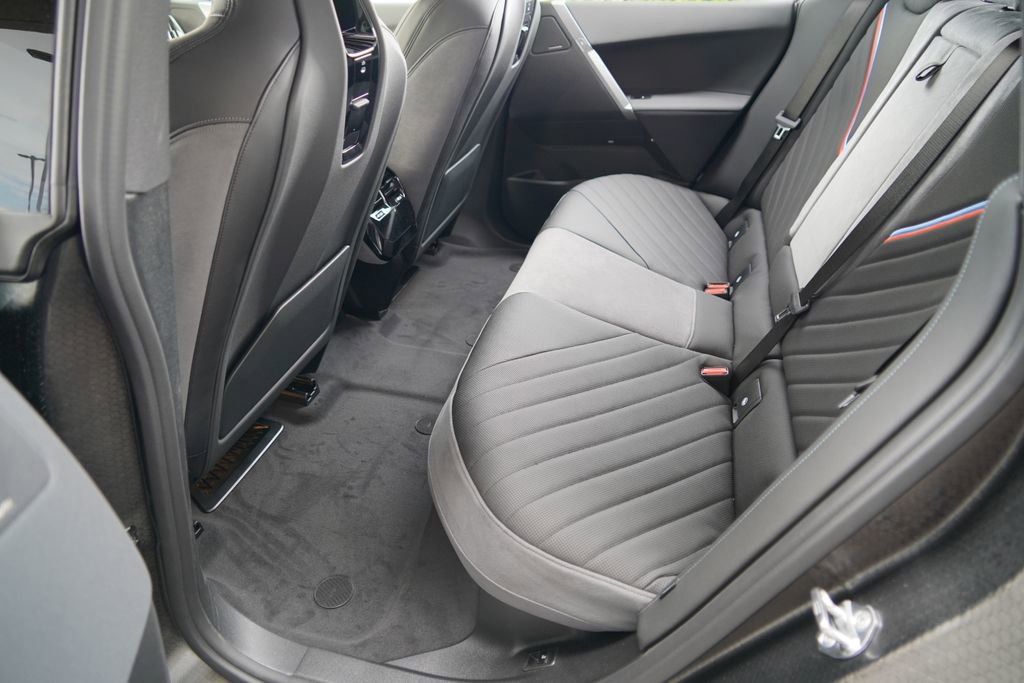 New 2026 BMW iX xDrive45 w/ M Sport Package image 19