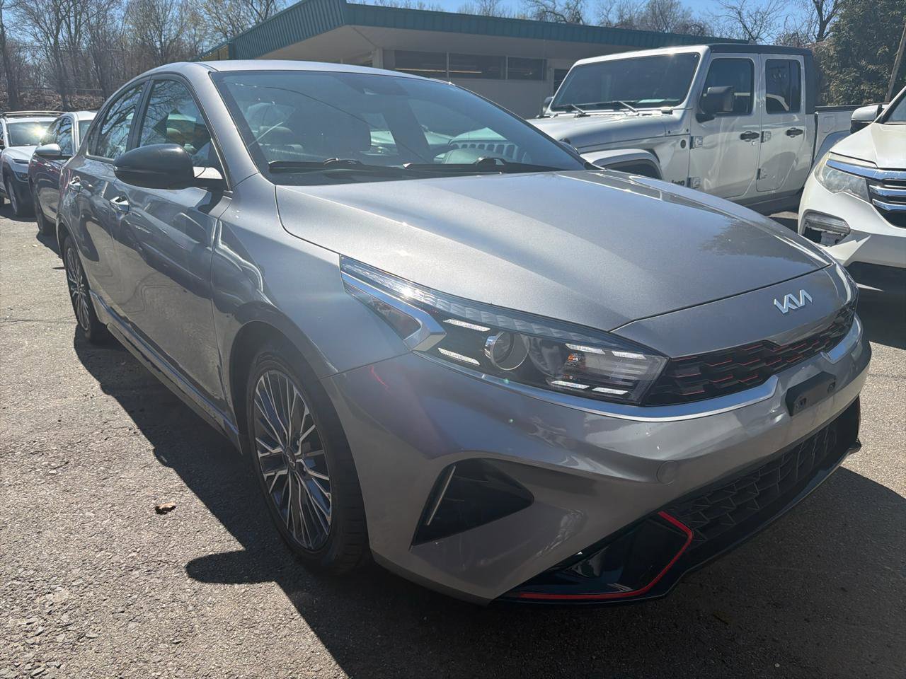 Used 2023 Kia Forte GT-Line FWD image 3