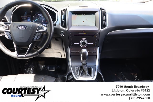 Used 2018 Ford Edge Titanium w/ Technology Package AWD/4WD image 9