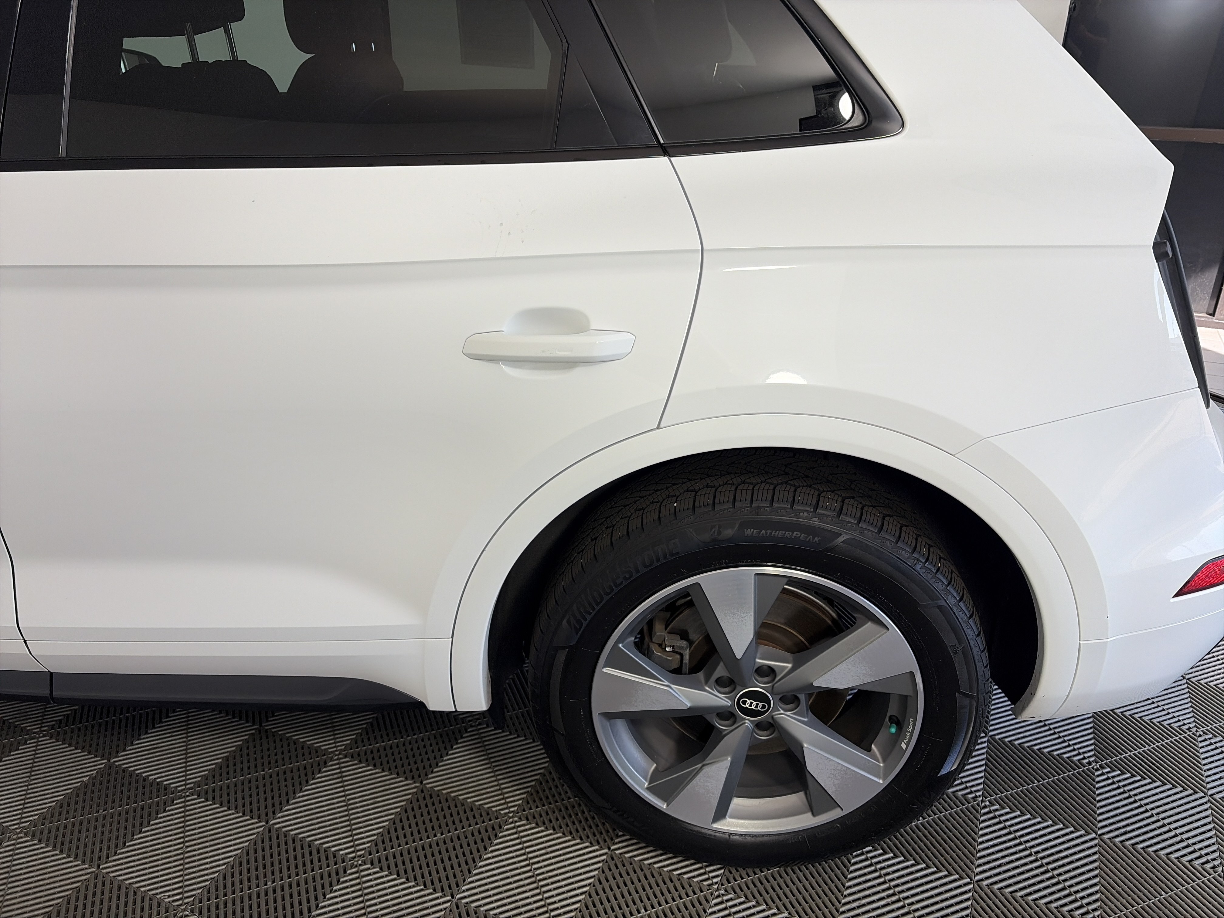 Used 2020 Audi Q5 2.0T Premium AWD/4WD image 14