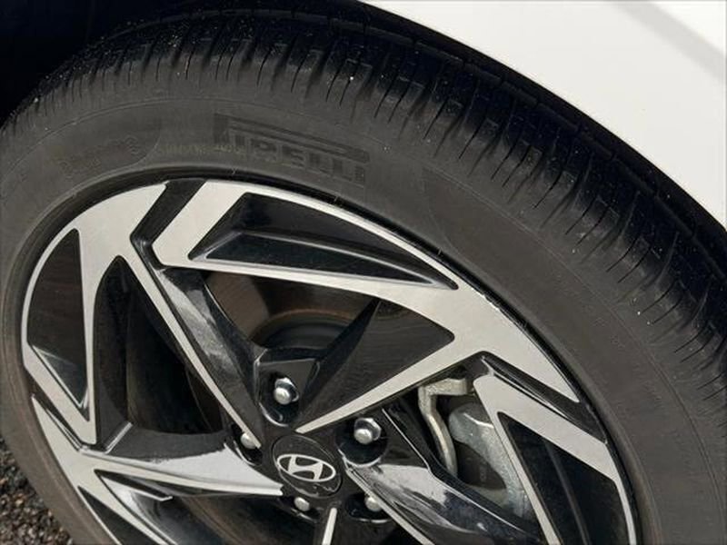 Used 2025 Hyundai Sonata SEL image 9