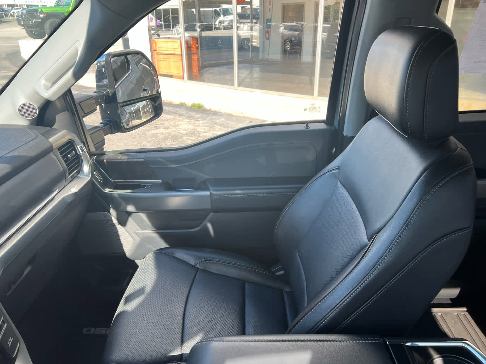 Used 2021 Ford F150 Lariat image 35