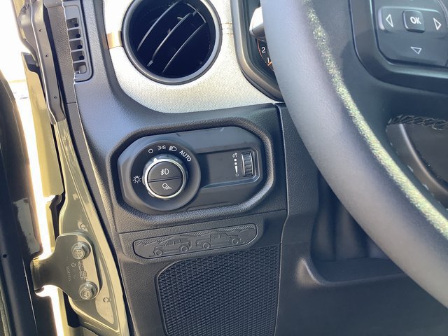 New 2025 Jeep Gladiator Sport AWD/4WD image 15