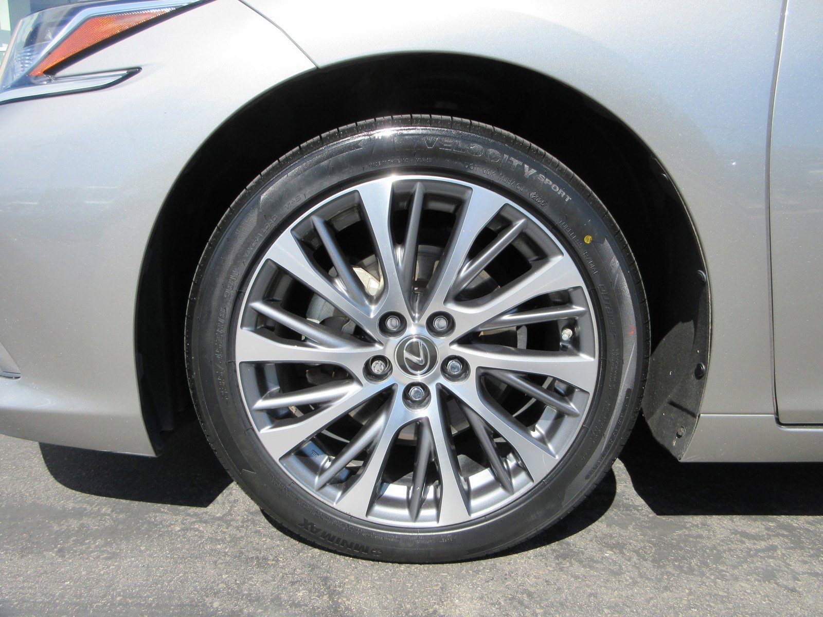 Used 2019 Lexus ES 300h w/ Premium Package FWD image 51
