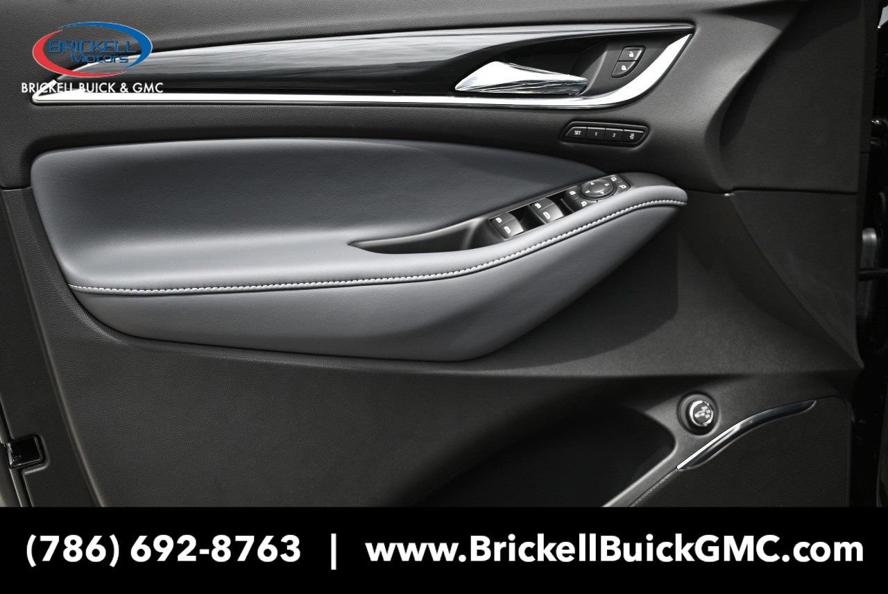 New 2024 Buick Enclave Premium FWD image 29
