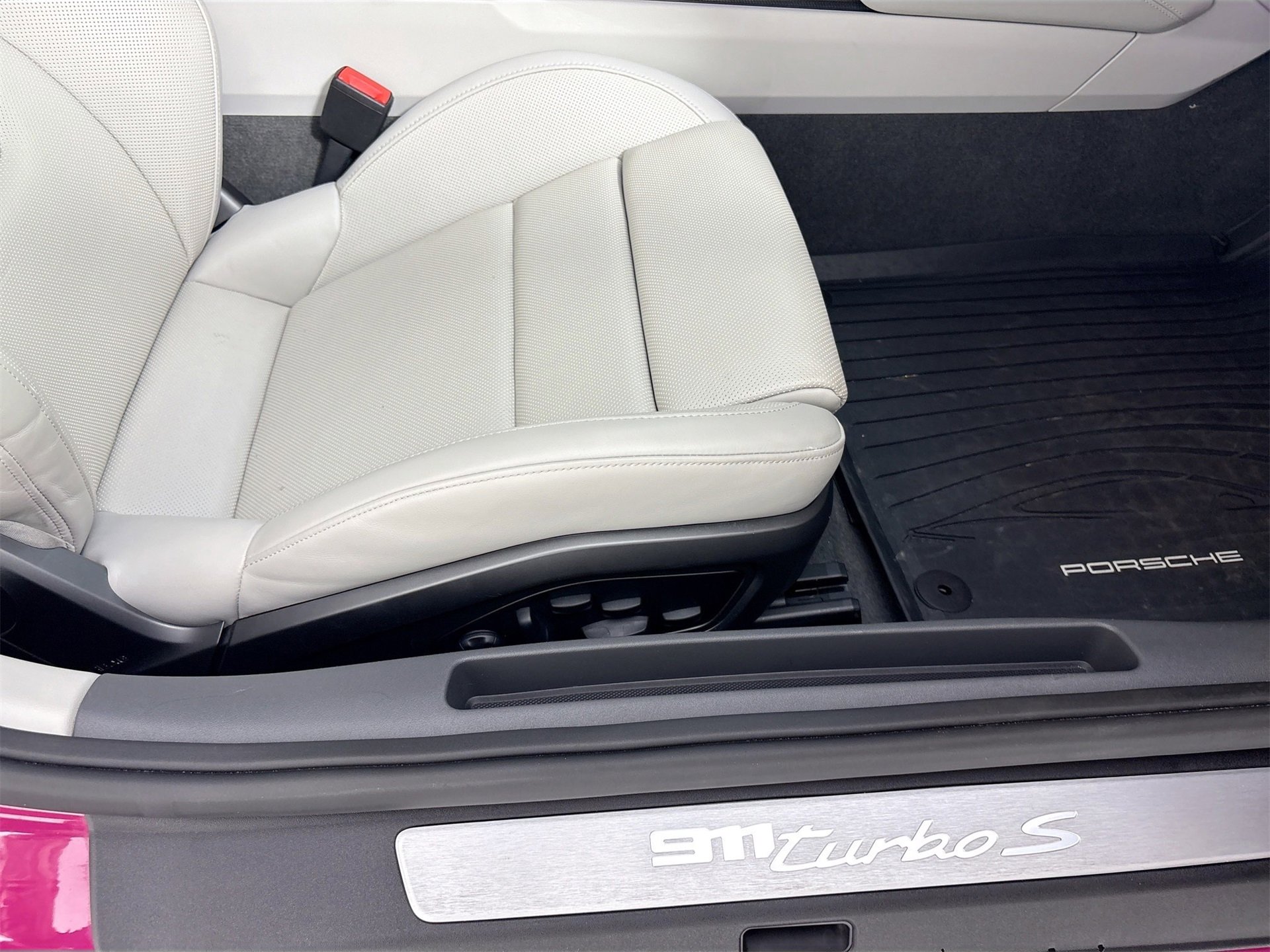 Used 2023 Porsche 911 Turbo S image 23